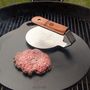 Barbecues - Burger Iron with handle cover of leather - KOCKUMS JERNVERK AB