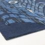 Tapis contemporains - Majestic Trinity Blue, luxueux tapis touffeté à la main - OBEETEE