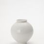 Decorative objects - White porcelain moon jar_kim jong young - ICHEON CERAMIC