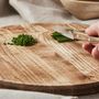 Ustensiles de cuisine - Planche à découper ronde en frêne Barbary & Oak Hoxton - RKW LTD - BARBARY & OAK