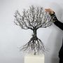 Unique pieces - Olivier brut 57 rameaux sur racines avec socle en bois peint  - L'OLIVIER FORGÉ