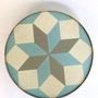 Objets design - Plat rond carrelé à motif géométrique (grand) - ASMA'S CRAFTS