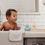 Bain pour enfant - Jouet de bain Elvis le canard - OLI&CAROL FRANCE