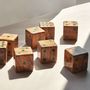 Objets de décoration - Ensemble de petits dés en bois d'olivier et malachite par Marcela Cure - MARCELA CURE