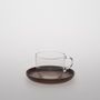 Accessoires thé et café - Tasse à café en verre résistant à la chaleur 230 ml avec soucoupe en acacia 131 mm - TG