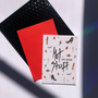 Cadeaux - HAPPY BIRTHDAY, HOT STUFF — Carte d'anniversaire A6/carte de vœux. Par Kiki Gunn - KIKI GUNN - PRINT WORKS