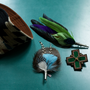 Jewelry - Feather brooches - MY BOB, USE YOUR HEAD!