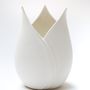 Objets de décoration - TULIPYA vase blanc en biscuit de porcelaine - YLVAYA DESIGN