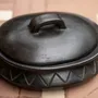 Platter and bowls - The Burned Oval Pot With Pattern and side handles - Black - BAZAR BIZAR LIVING
