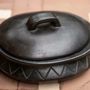 Plats et saladiers - Le Pot Ovale Brûlé avec Motif et Poignées Latérales - Noir - BAZAR BIZAR LIVING