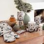 Decorative objects - Pine Cone all Over Paper Napkins and table accessories - AMBIENTE EUROPE BV