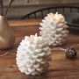 Christmas table settings - Pinecone Candles - LIGHT STYLE LONDON