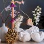 Vases - Vase FRUCTUS NIPA, floral, botanique, en forme de fruit, doré, fait main - KLATT OBJECTS