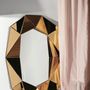 Miroirs - Grand miroir en forme de diamant en argent, bordeaux et émeraude - REFLECTIONS COPENHAGEN