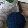 Repose-pieds - Pouf rond en tricot RIBS - ANZY HOME