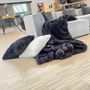 Comforters and pillows - Fox platin - Faux fur blanket - DECKENKUNST MANUFAKTUR GERMANY