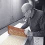 Objets design - Chemin de table japonais à teindre au pochoir et tapisserie Kikusui - EBISUYA