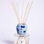 Scent diffusers - 200 ml Juniper Berry Diffuser with Celeste and Blue spotted Ceramic Ring - CAROLA FRA I TRULLI
