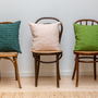 Fabric cushions - Housse de coussin 100% lin 45x45 - Motif ARRASTA PÉ couleur ROUGE - SABIÁ DESIGN