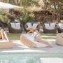 Deck chairs - White sun lounger with raffia fringes - MX HOME