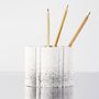 Objets de décoration - Pot à crayon design en minérale - STUDIO ROSAROOM