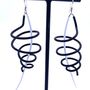 Gifts - black and white Helix earring - SAMUEL CORAUX