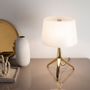 Lampes de table - Lampe de table en acier doré et verre blanc - ANGEL CERDÁ