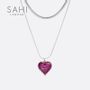 Bijoux - COLLIER À PENDENTIF EN FORME DE CŒUR EN ÉMAIL SAHI LOVE - SAHI LONDON