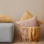 Fabric cushions - Knitted cushions. - SPLIID