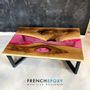 Design objects - Walnut coffee table with pink petals - FRENCH EPOXY
