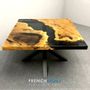 Tables Salle à Manger - Table de repas carée en chêne et résine noire transparente - FRENCH EPOXY