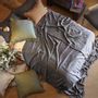 Throw blankets - 100%  Linen bedspreads and plaids - DE.LENZO