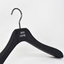 Walk-in closets - Carbon fiber leather-wrapped hangers - MON CINTRE