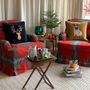 Autres décorations de Noël - Coussins en velours - motifs de Noël - CHHATWAL & JONSSON
