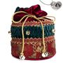 Christmas table settings - FABR.BROC.GIFT BAG W/BELLS TT BURG/GRN 30CM - GOODWILL M&G