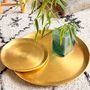 Objets de décoration - PLATEAU EN LAITON LISSE DORÉ 'MOON' - KARAWAN AUTHENTIC
