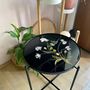 Décorations florales - Table basse en résine avec fleurs naturelles style zen - SI DECO