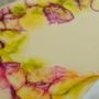 Pièces uniques - Table basse en résine multicolore en blanc, vert, jaune et violet en blanc, vert, jaune et violet, mat avec pieds en métal - SI DECO