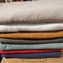 Homewear textile - PLAIDS ET DESSUS DE LIT EMPREINTE - CHARVET EDITIONS