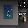 Autres décorations murales - Astronaute sur balançoire - Art mural en verre de la collection du designer 110CMx70CM - ARTDESIGNA