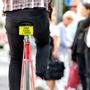 Cadeaux - Plaque vélo Keep Calm & Smile (jaune) - V-LOPLAK (ACCESSOIRE TENDANCE)