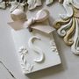 Senteurs - Décor parfumé lettre S - Voile de Lin - MATHILDE M.