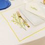 Cadeaux - Set de 2 serviettes en forme de fleur de mimosa jaune - HYA CONCEPT STORE