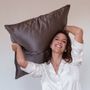 Linge de lit - Taie d'oreiller en soie 65x65 - EMILY'S PILLOW