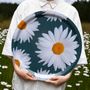 Trays - Round wooden serving tray - White daisy 49 cm - MONBOPLATO