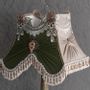 Decorative objects - Abat-jour Victorien MARQUISE AUX PAONS - BELLE EPOQUE