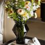 Vases - PROMOTION: Vase design, forme cylindrique angulaire, verre gris foncé - ELEMENT ACCESSORIES