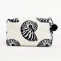 Sacs et cabas - Seashell Toiletry Bag - KORES ACCESSORIES