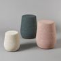 Tables de jardin - Tabouret et Table d'appoint 'Lightweight Porcelain' de Djim Berger - GALERIE BSL