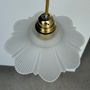 Blinds - Vintage flower-shaped glass lampshade - OFFICE OBJETS